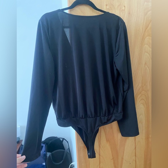 Express Body Suit (black). Perfect for a night out! - Picture 2 of 4
